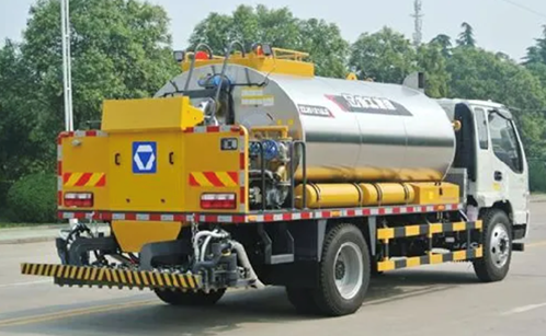 One of the main tasks of bitumen sprayer is road construction.