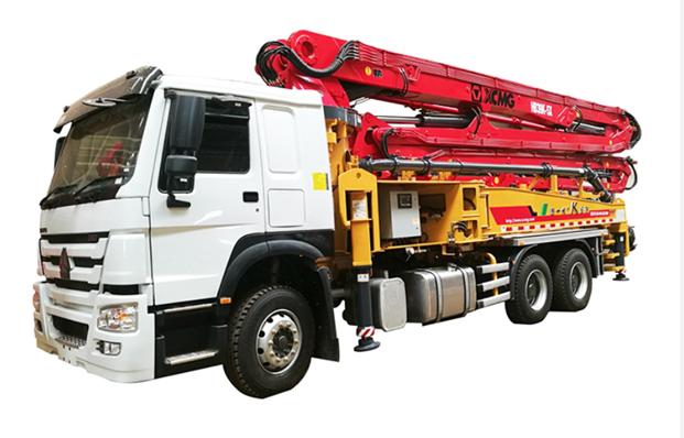 28-ton Concrete Pump by XCMG